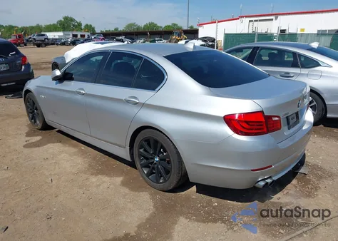 2013 BMW 528I xDrive из США, поврежденный, VIN WBAXH5C50DD107881
